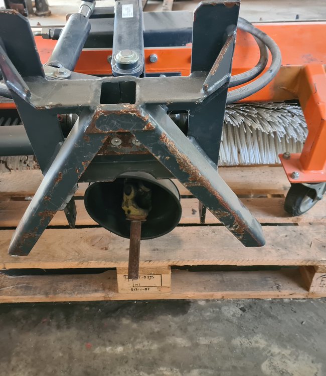 Kompakt 135 / 400M veegmachine