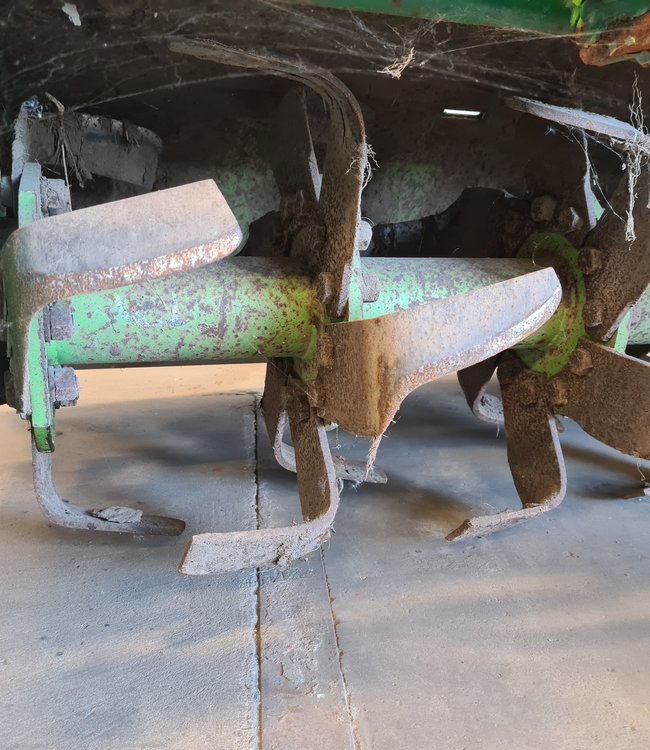 Terranova TU155 grondfrees