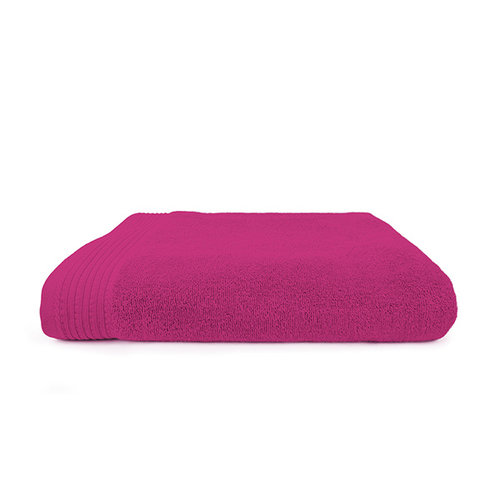 The One Towelling Douchelaken - Magenta - 100x180 cm The One Towelling Douchelaken - Magenta - 100x180 cm