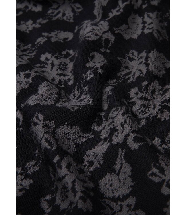 On a winters day Flared - princess tapestry black
