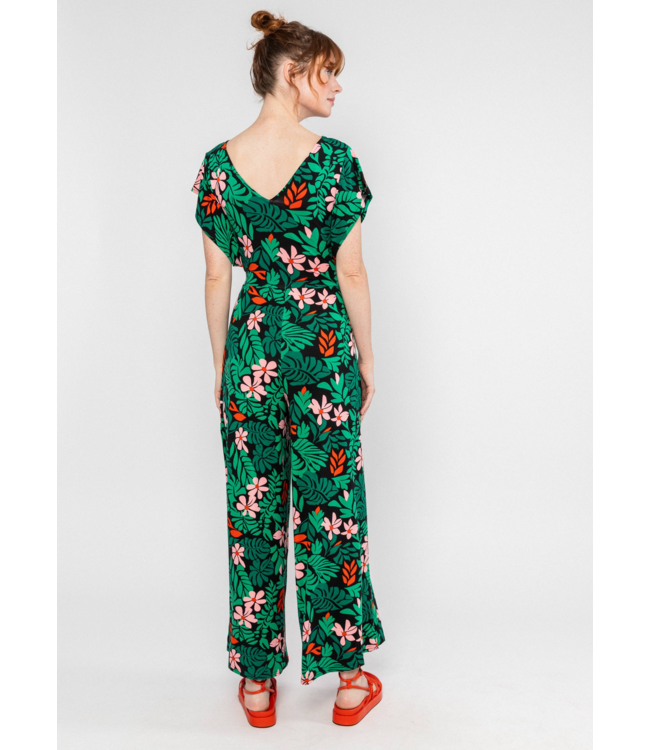 Wonder of Wisdom - dreaming under palm leaf