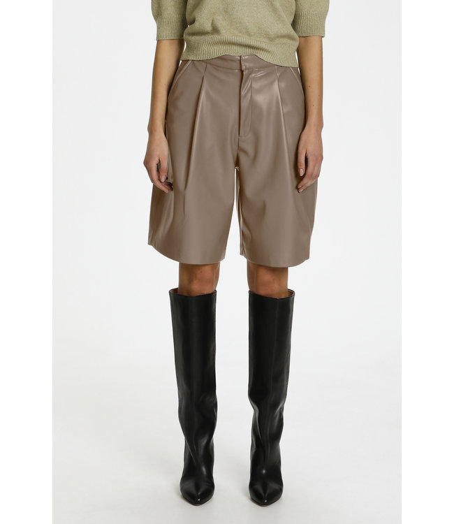 Soaked in Luxury 30405557 SLKarlee long shorts.