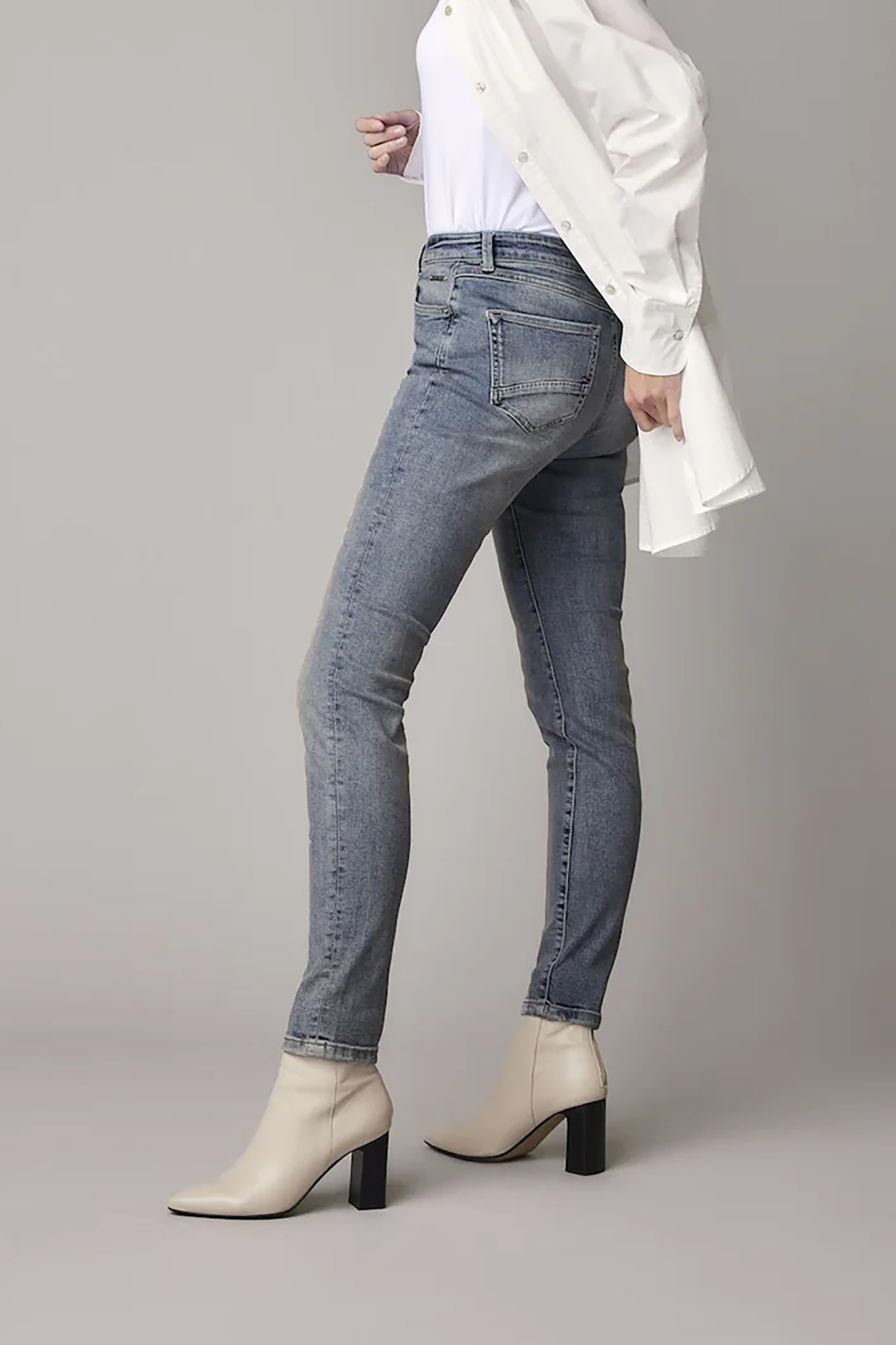 https://cdn.webshopapp.com/shops/223274/files/424009816/file.jpg