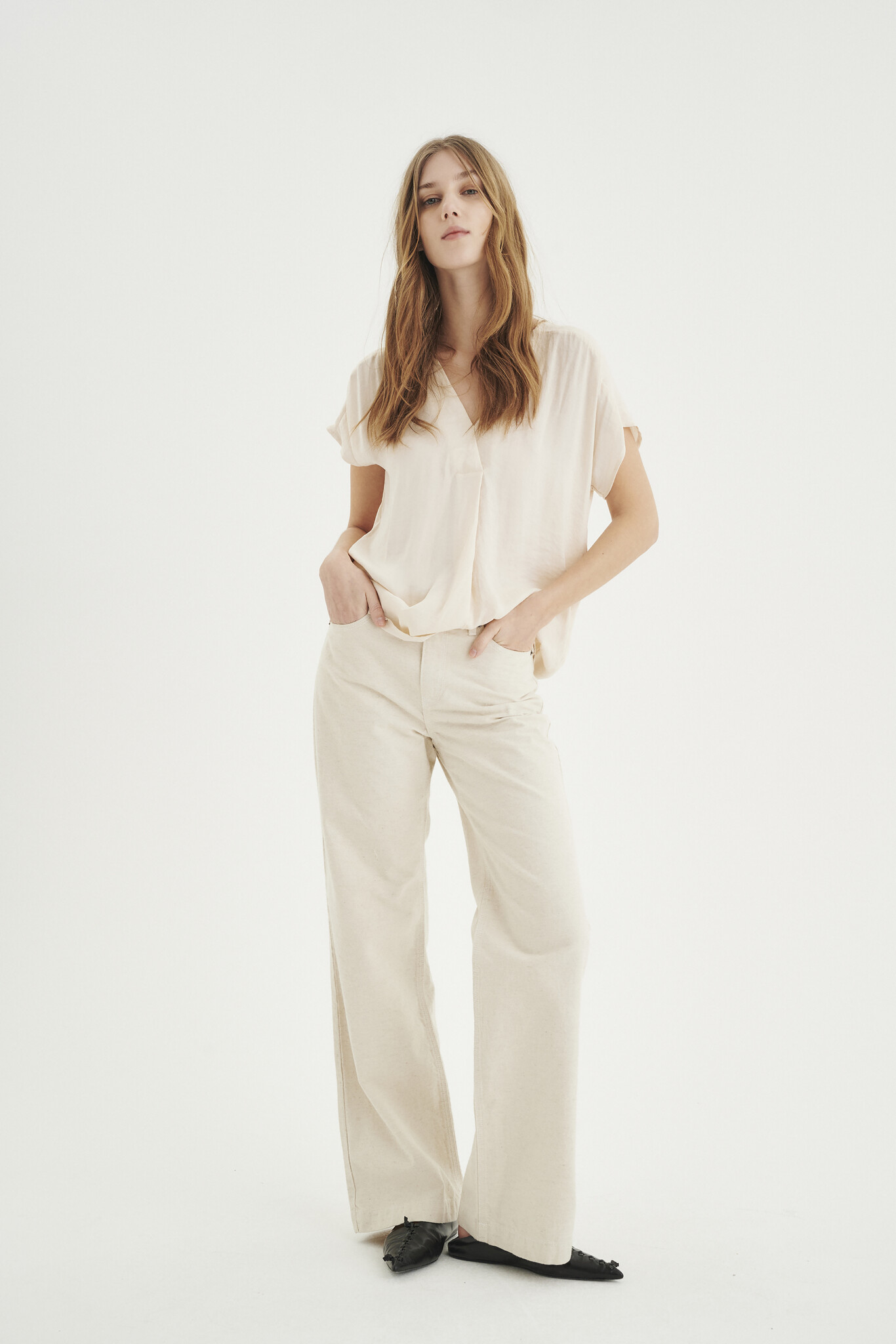 https://cdn.webshopapp.com/shops/223274/files/432825558/file.jpg