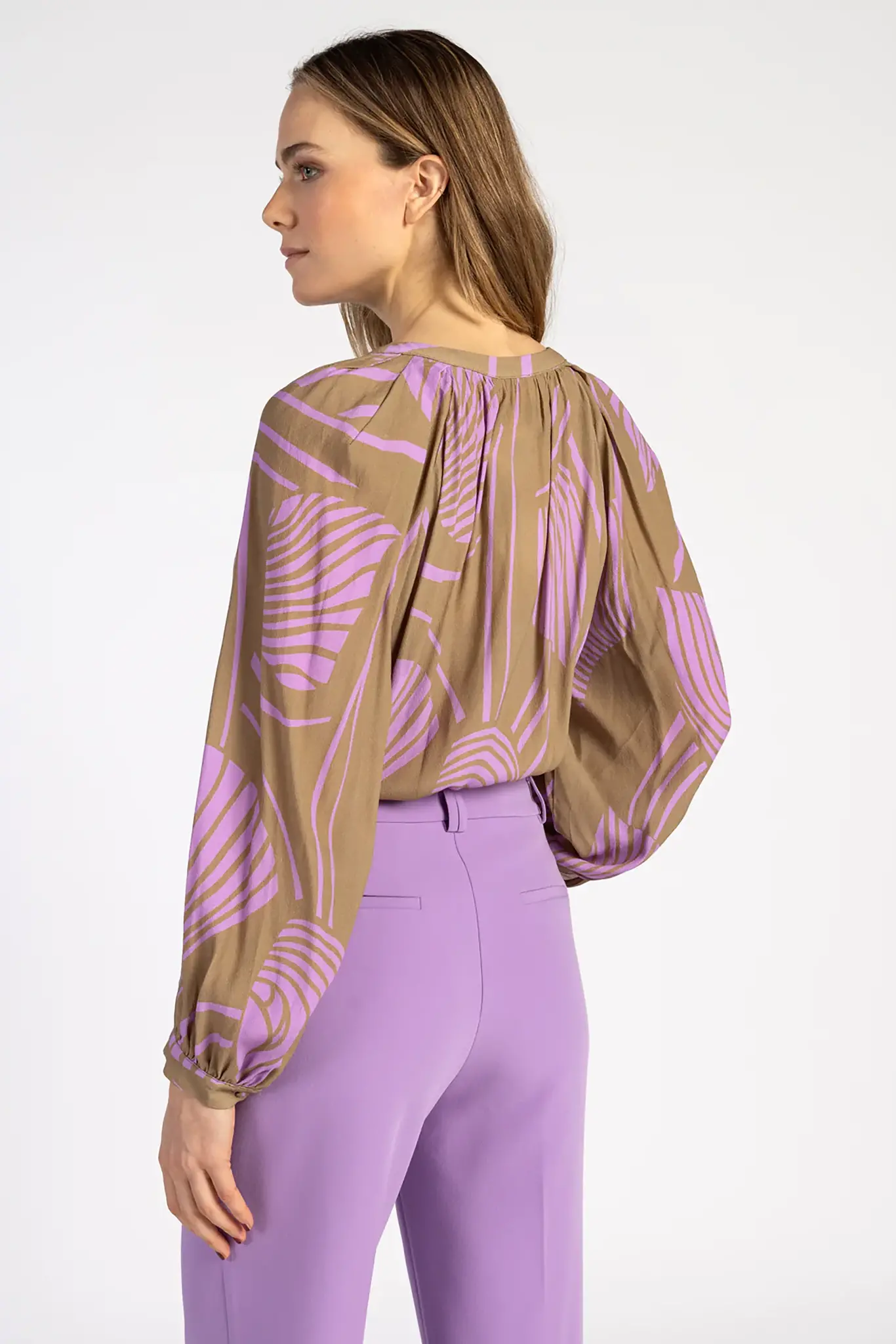 https://cdn.webshopapp.com/shops/223274/files/450133829/file.jpg