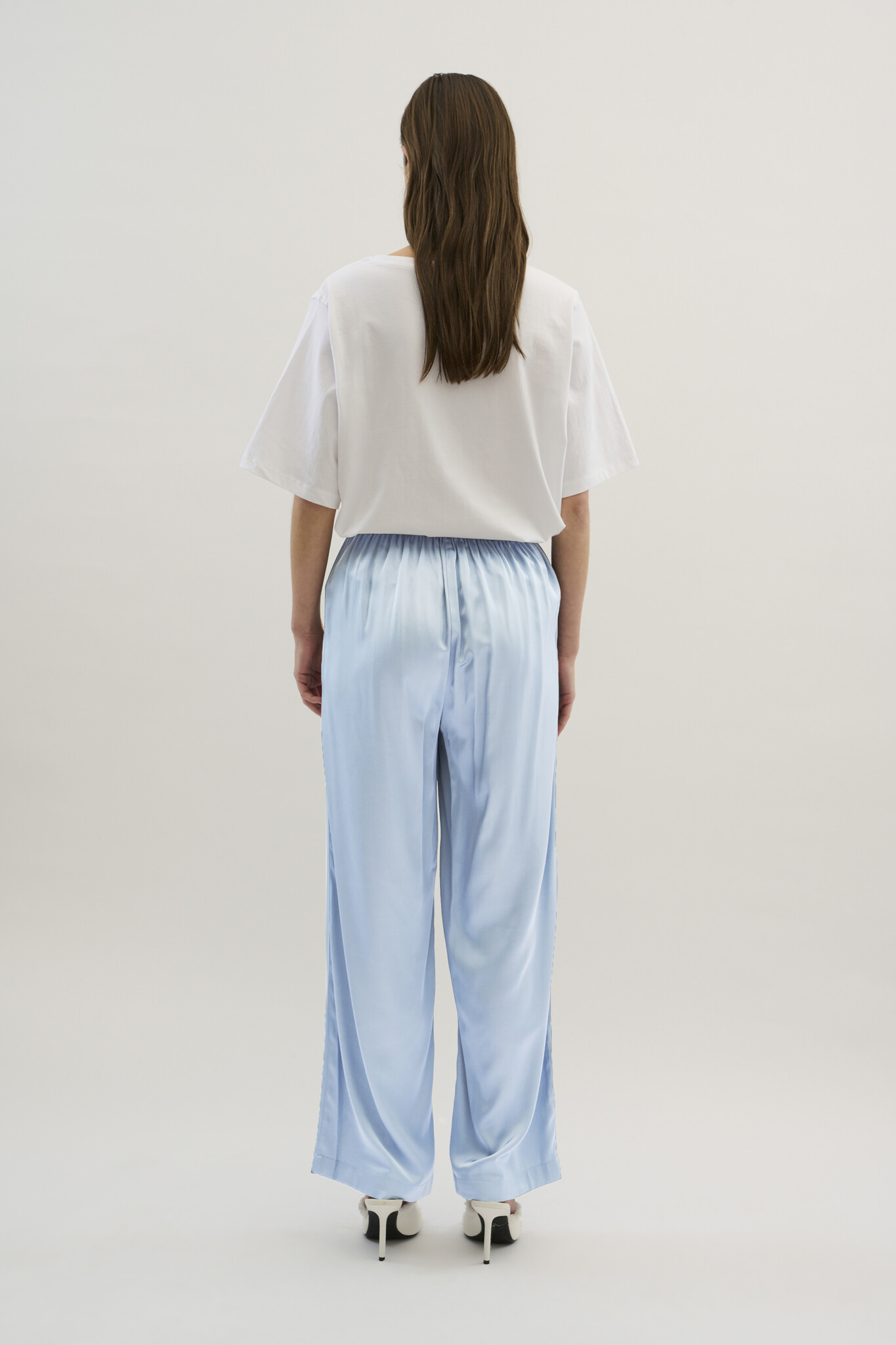 https://cdn.webshopapp.com/shops/223274/files/458964289/file.jpg