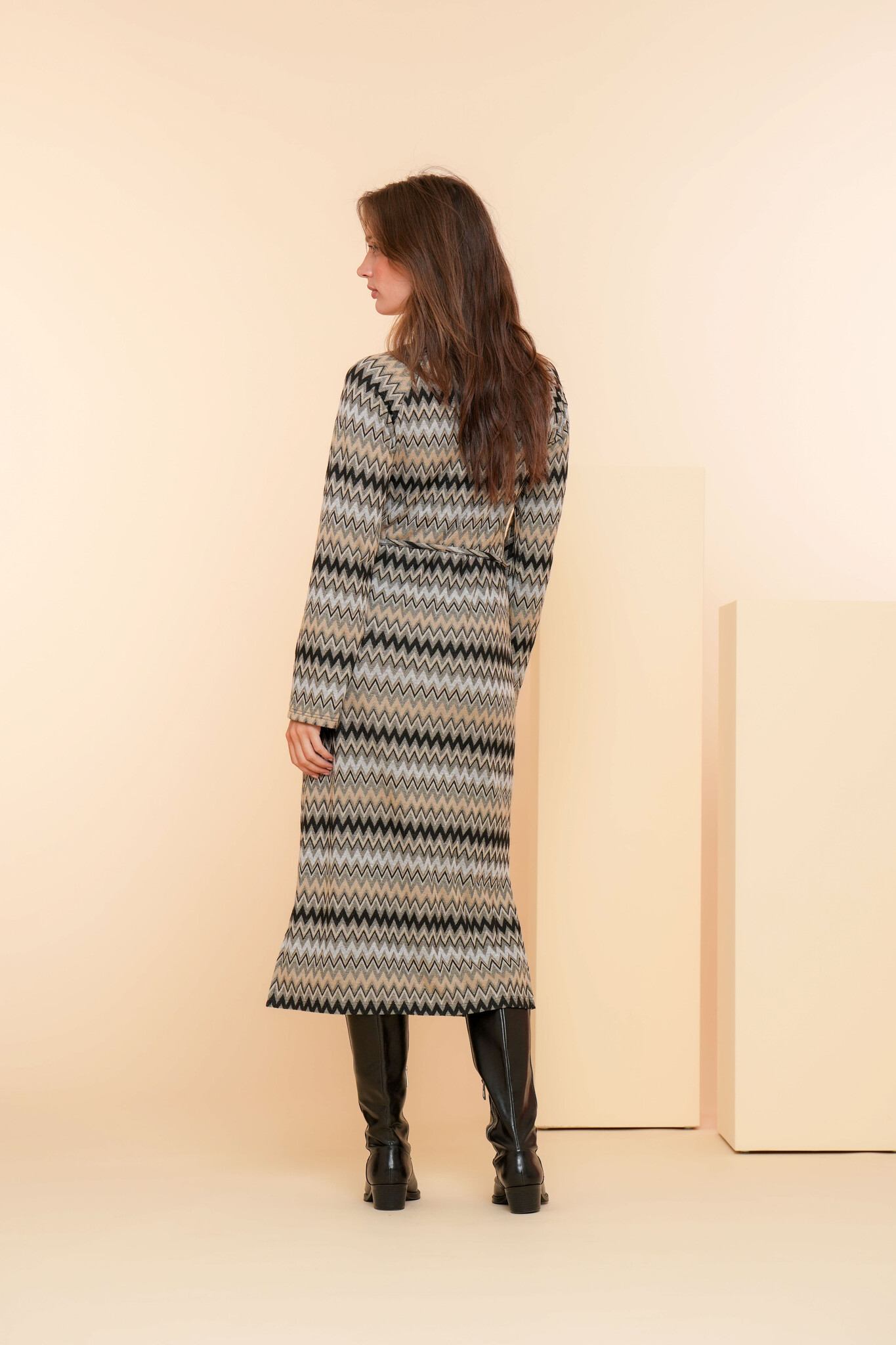 https://cdn.webshopapp.com/shops/223274/files/462042934/file.jpg