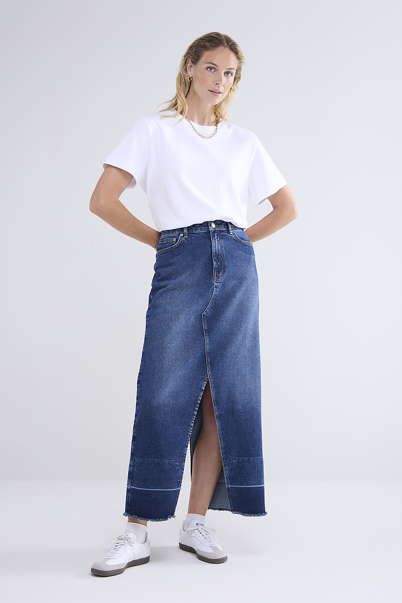 https://cdn.webshopapp.com/shops/223274/files/462117086/file.jpg