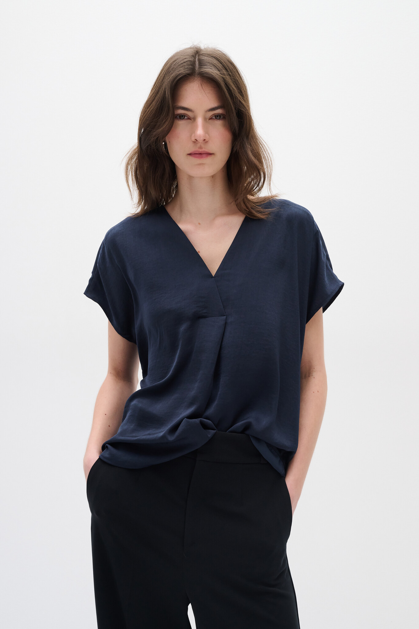 https://cdn.webshopapp.com/shops/223274/files/463326749/file.jpg