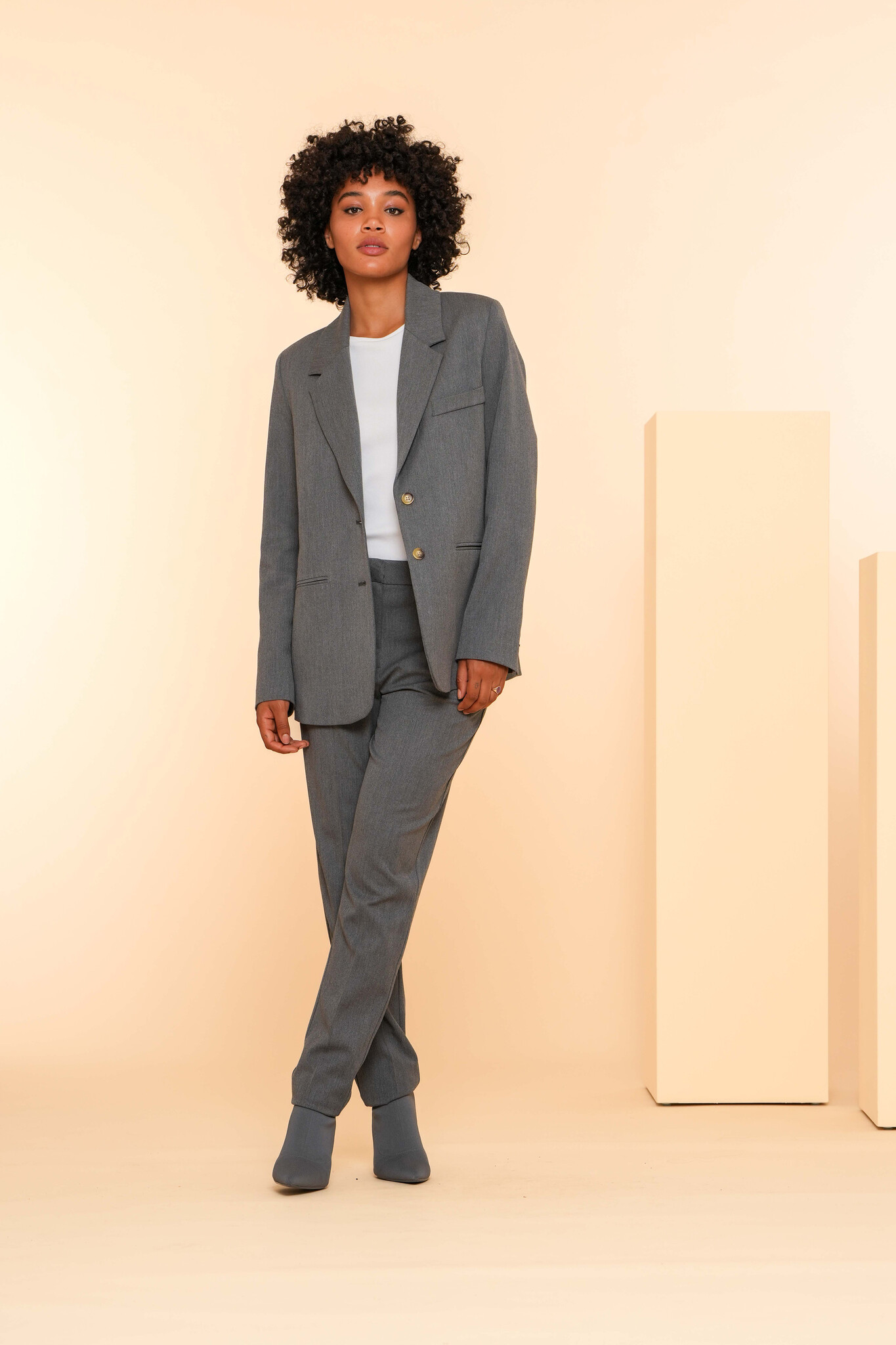 https://cdn.webshopapp.com/shops/223274/files/463355961/file.jpg