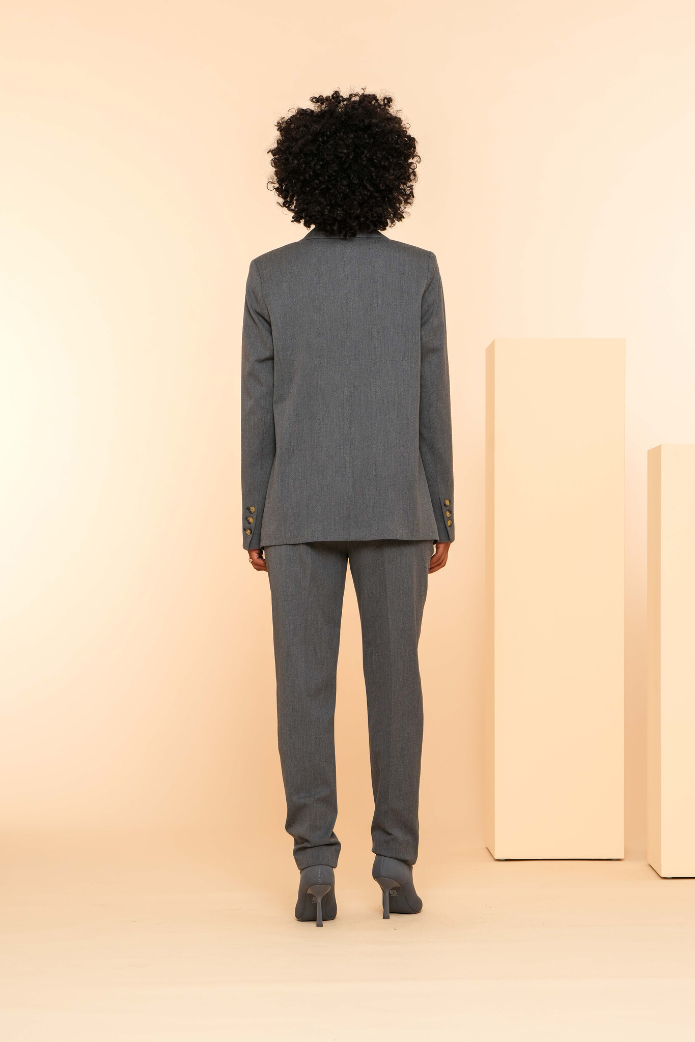 https://cdn.webshopapp.com/shops/223274/files/463355971/file.jpg