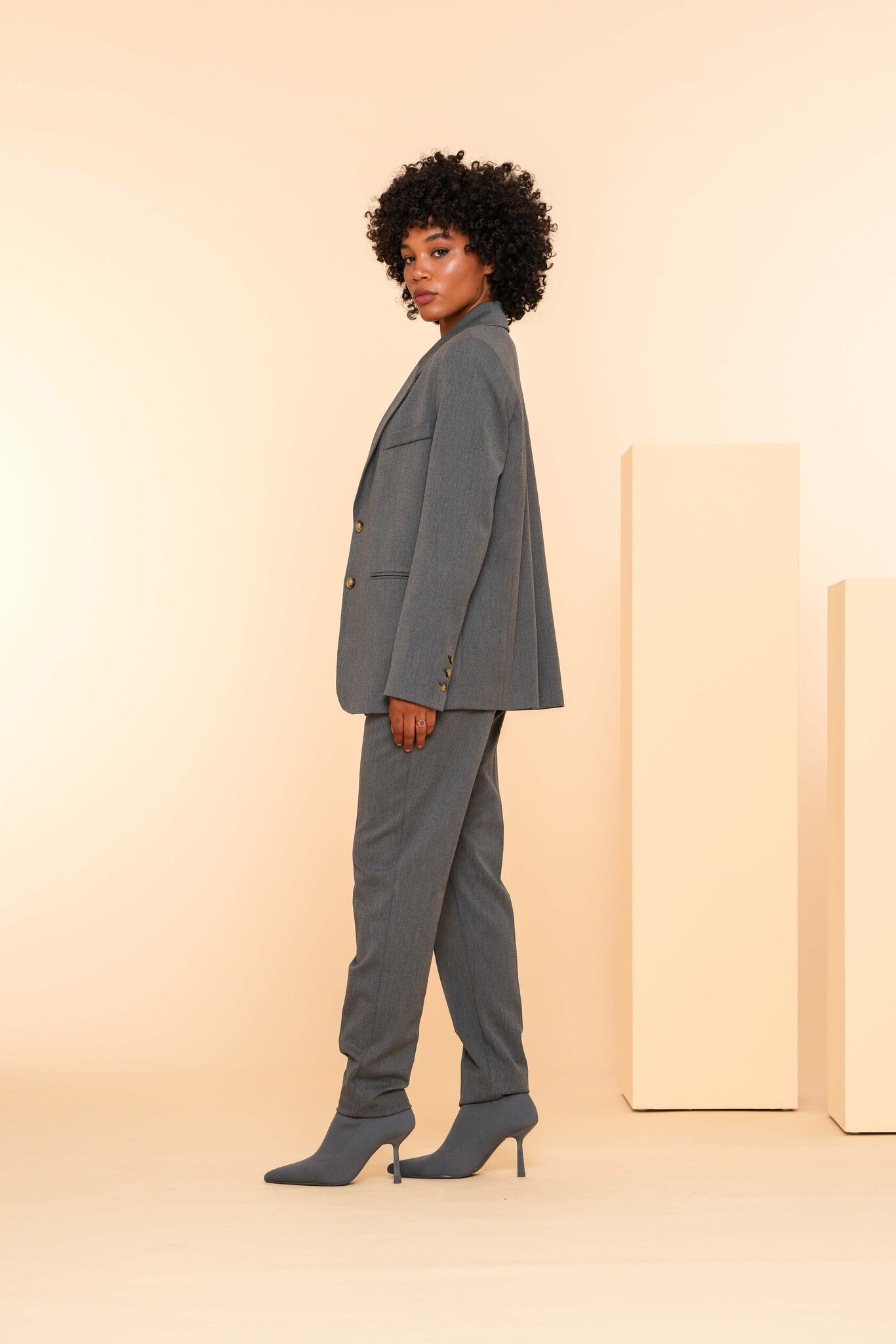 https://cdn.webshopapp.com/shops/223274/files/463355973/file.jpg