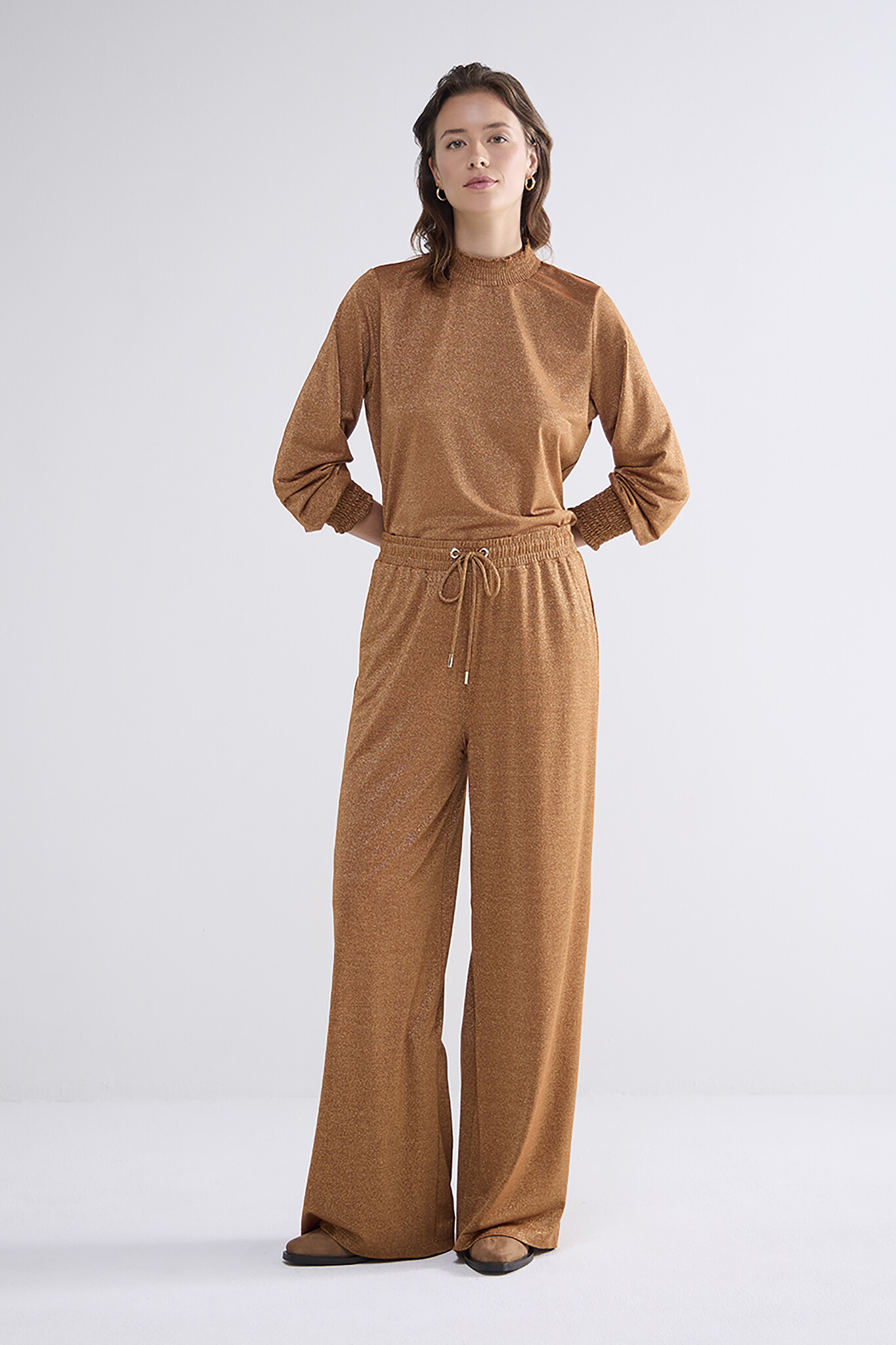 https://cdn.webshopapp.com/shops/223274/files/463465775/file.jpg