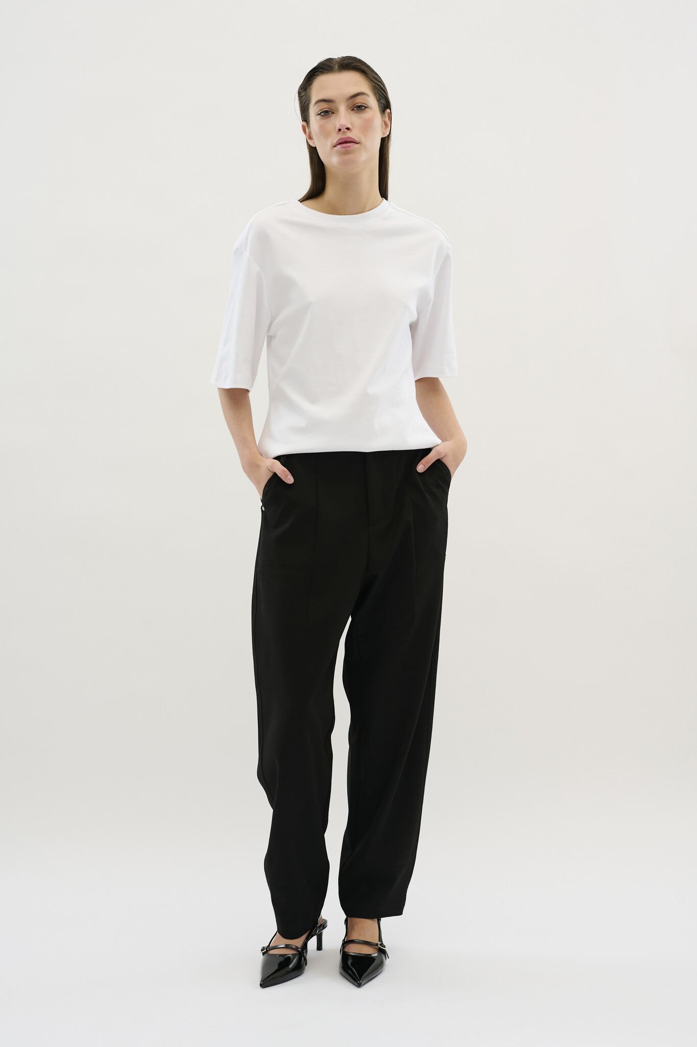 https://cdn.webshopapp.com/shops/223274/files/463467252/file.jpg