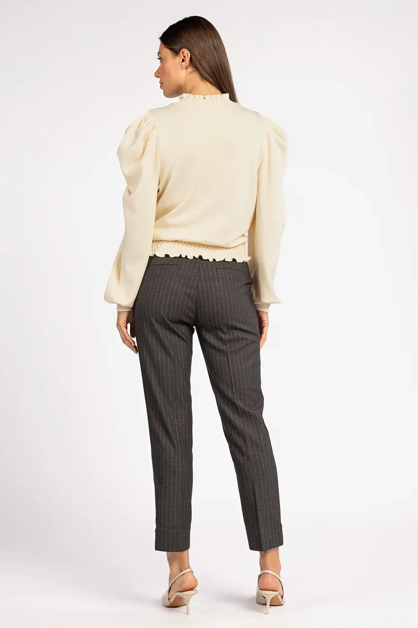 https://cdn.webshopapp.com/shops/223274/files/464574669/file.jpg
