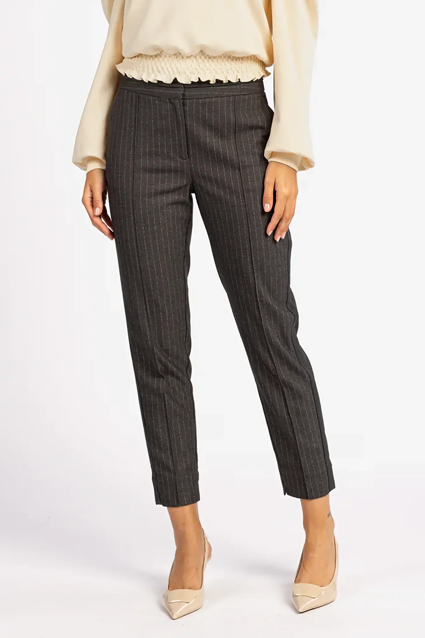 https://cdn.webshopapp.com/shops/223274/files/464574701/file.jpg