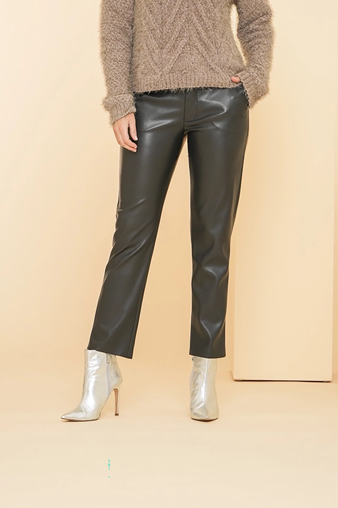 https://cdn.webshopapp.com/shops/223274/files/465024784/file.jpg