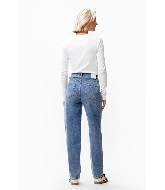 Catwalk Junkie 2402030007 Barrel fit jeans