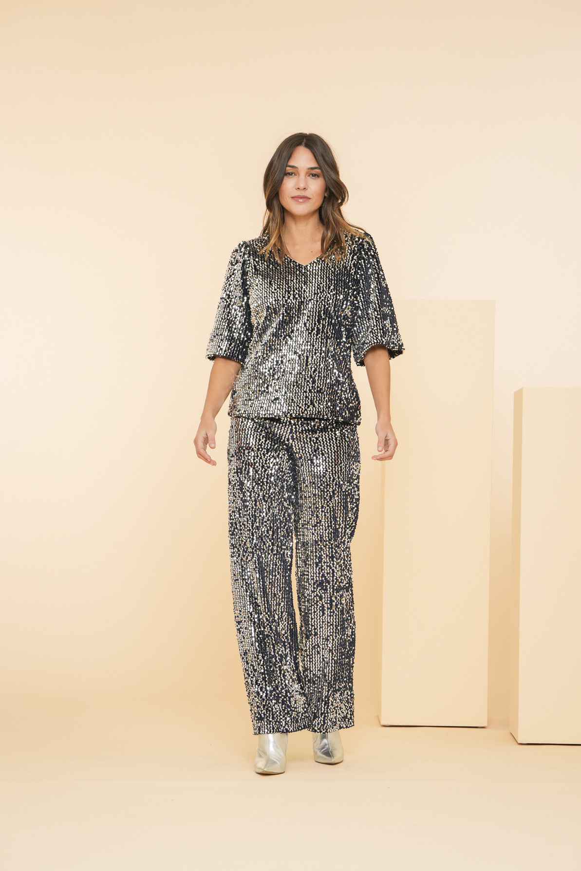 https://cdn.webshopapp.com/shops/223274/files/466702668/file.jpg