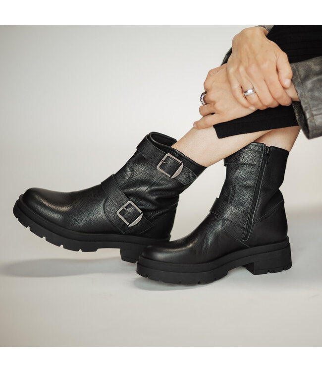 RED-RAG Buckle Boot