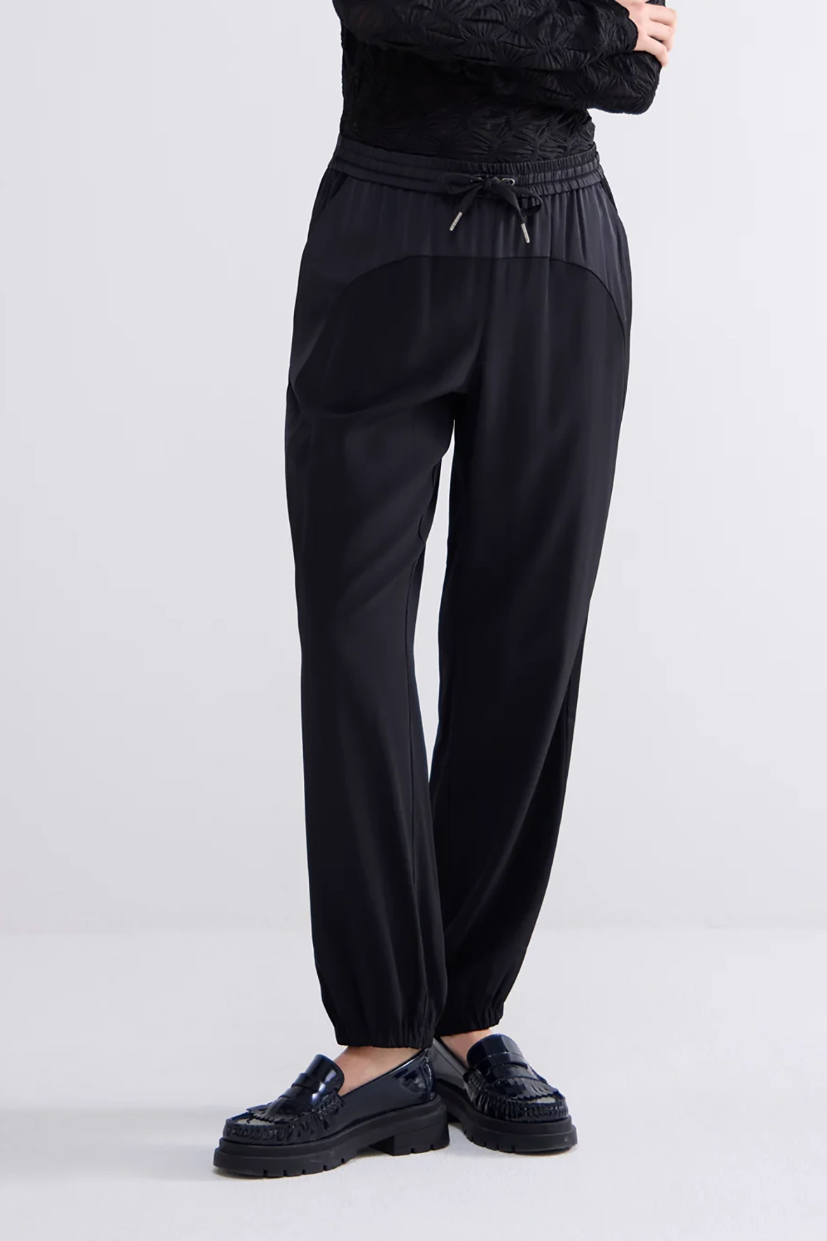 https://cdn.webshopapp.com/shops/223274/files/467040232/file.jpg