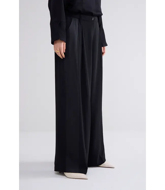 Summum Woman Trousers wide leg