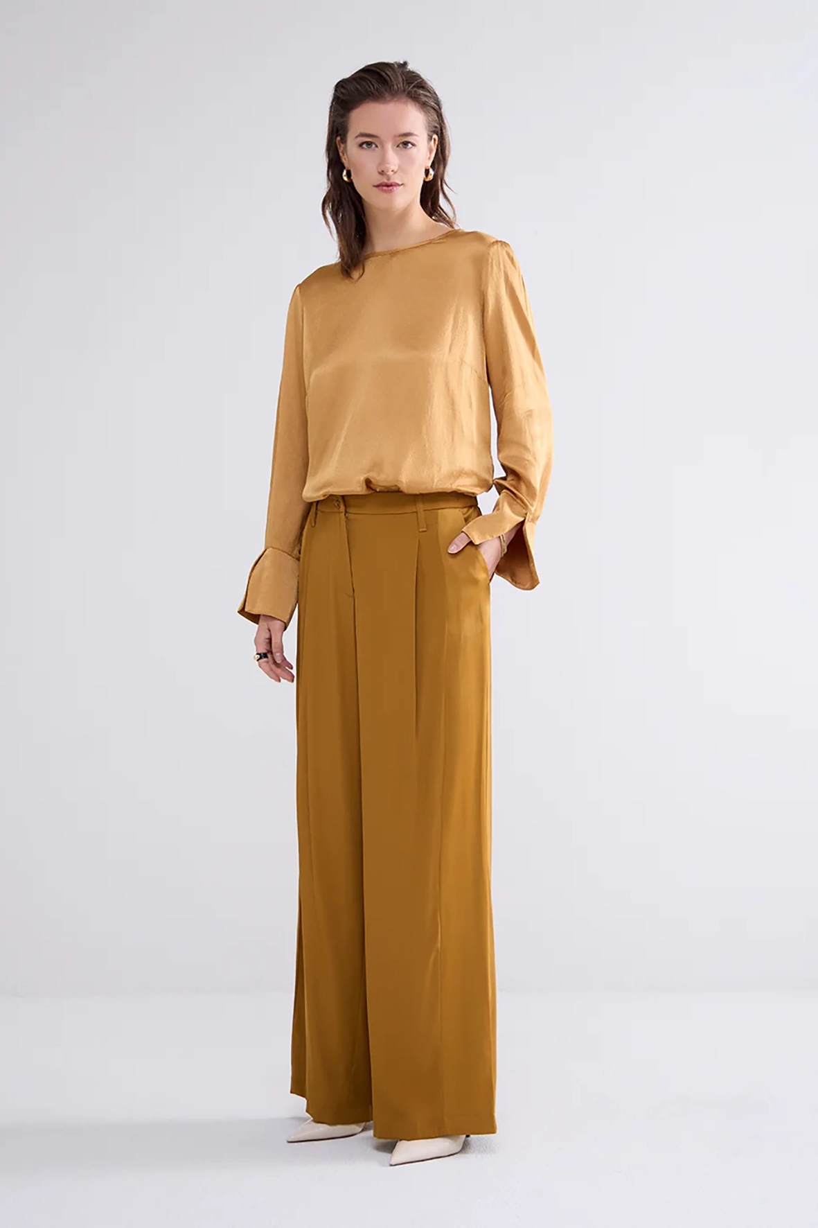 https://cdn.webshopapp.com/shops/223274/files/467059065/file.jpg