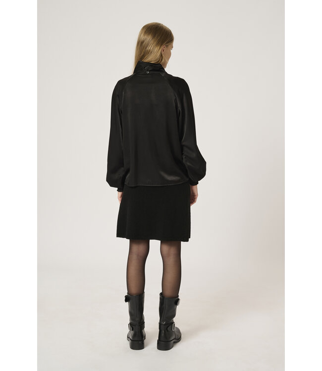 My Essential Wardrobe 10704992 Estelle Scarf Blouse