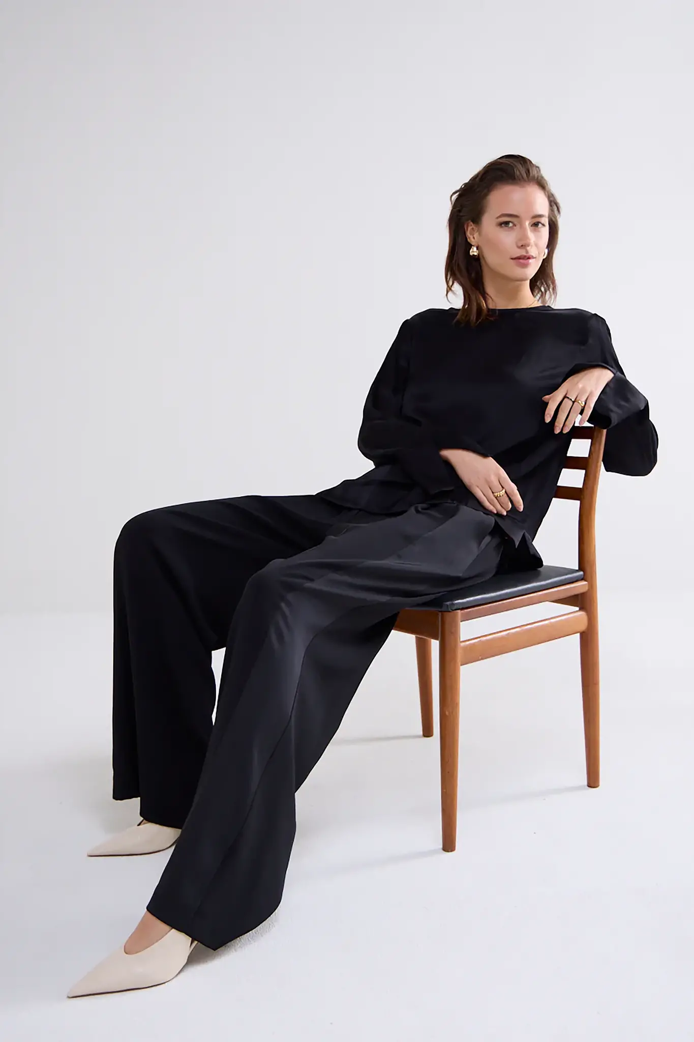 https://cdn.webshopapp.com/shops/223274/files/468333381/file.jpg
