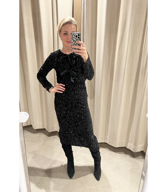 VROUW Limited 6880 Sequined Velvet Skirt