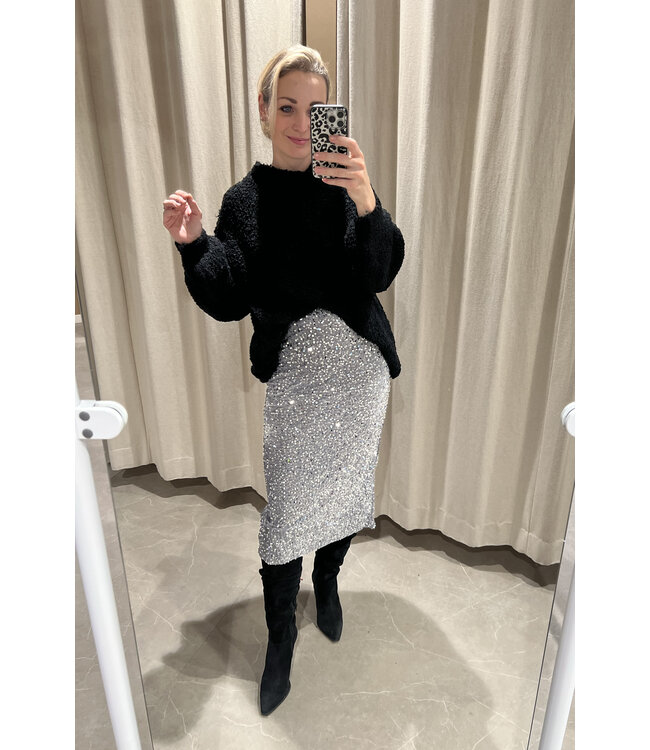 VROUW Limited 6880 Sequined Velvet Skirt