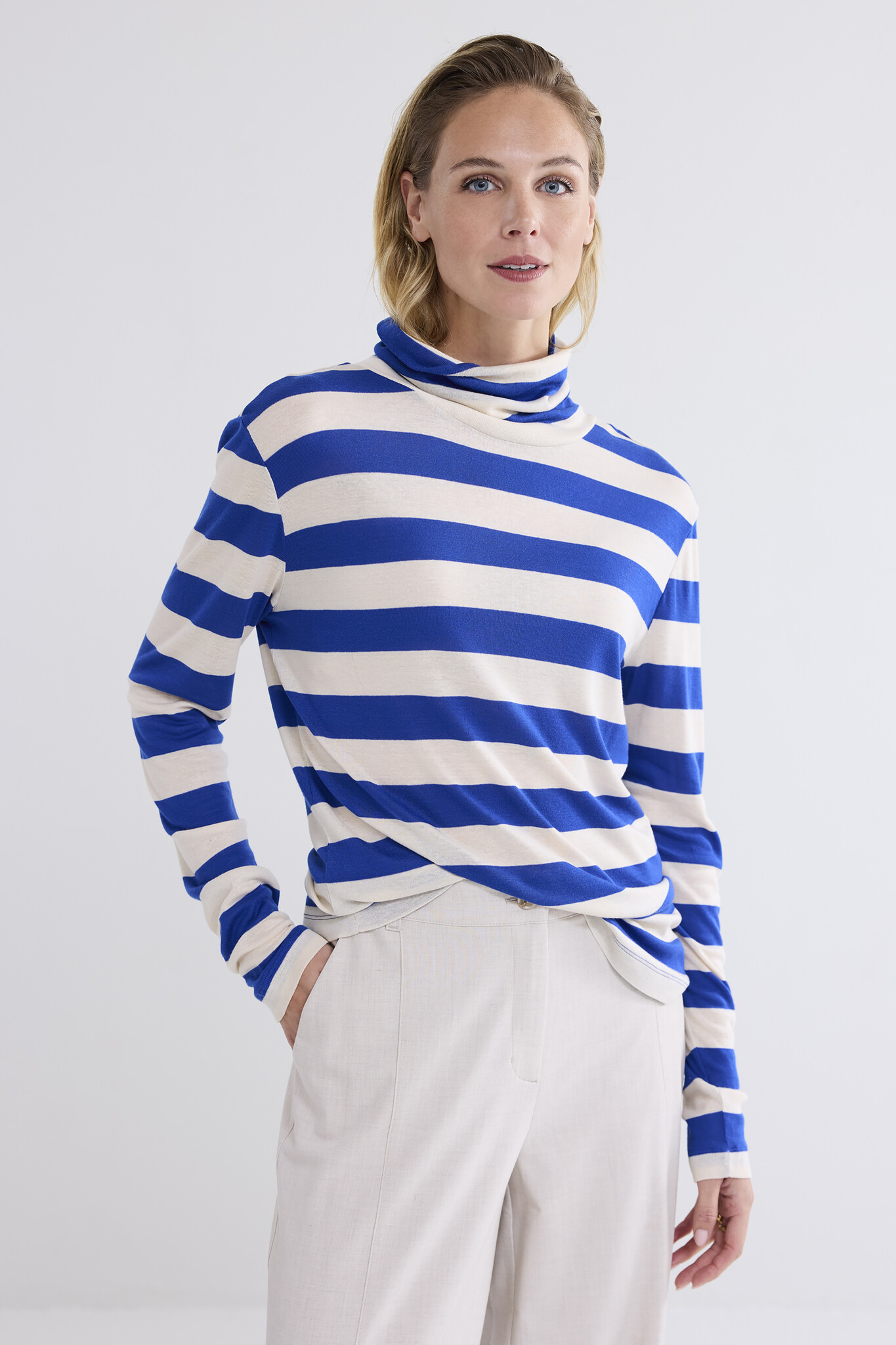 https://cdn.webshopapp.com/shops/223274/files/469422944/file.jpg