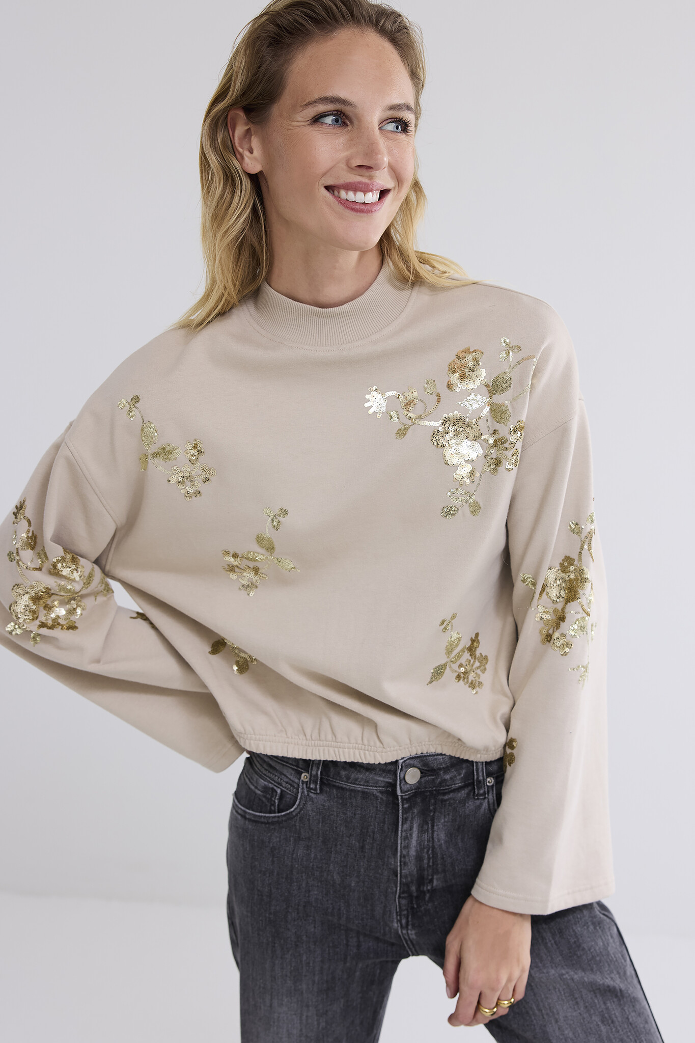 https://cdn.webshopapp.com/shops/223274/files/469423988/file.jpg
