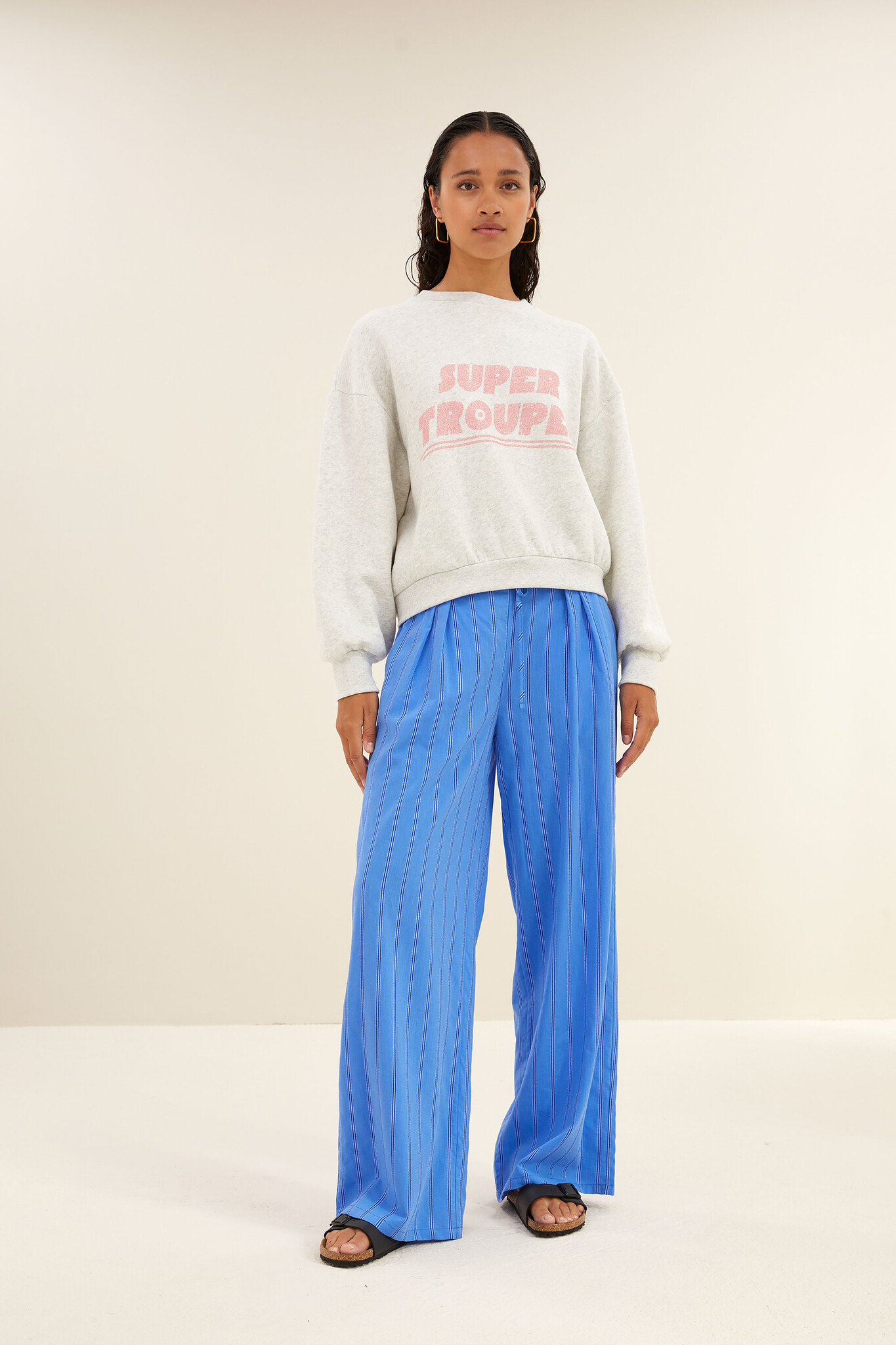 https://cdn.webshopapp.com/shops/223274/files/470722597/file.jpg