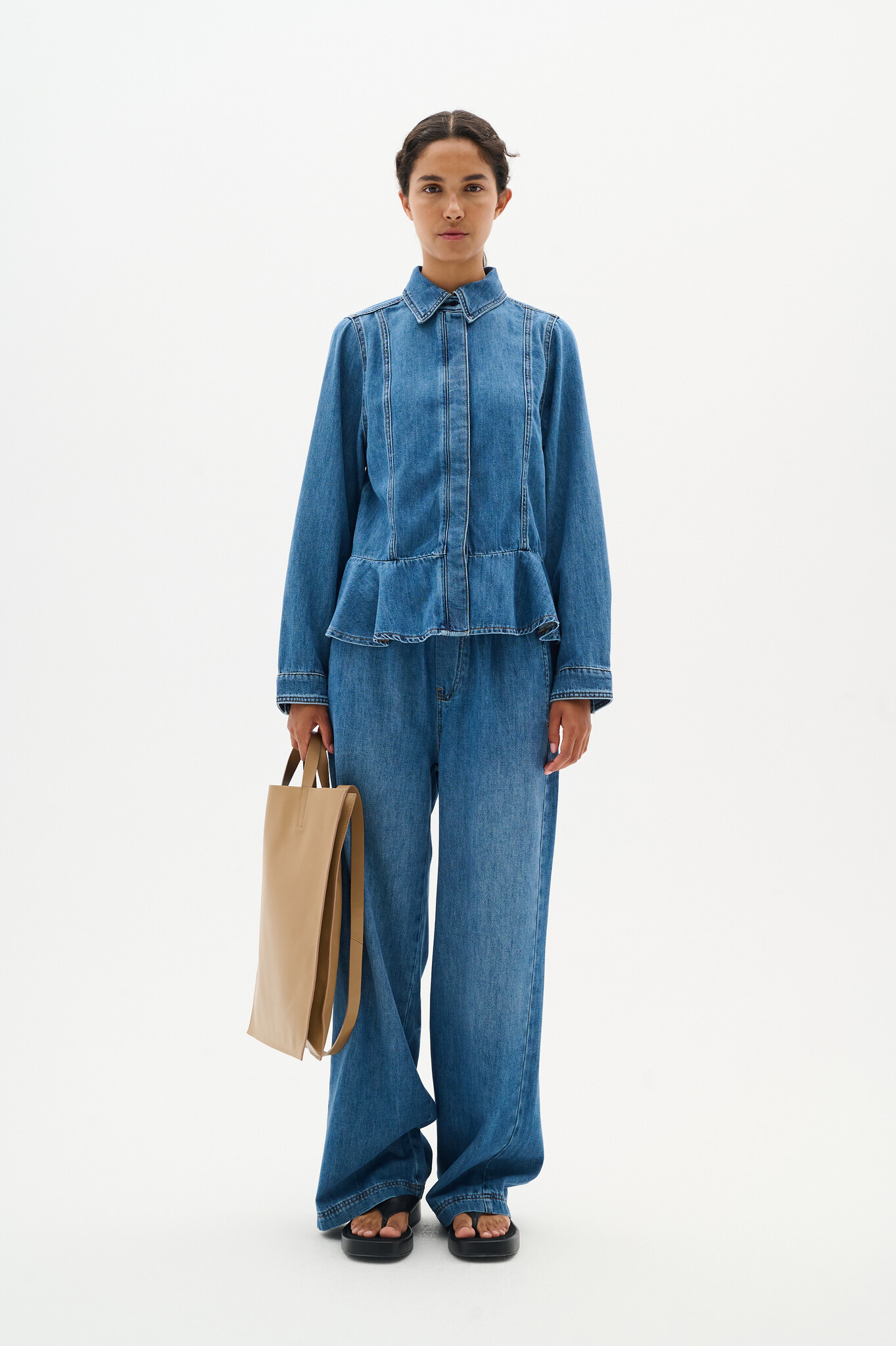 https://cdn.webshopapp.com/shops/223274/files/470754578/file.jpg