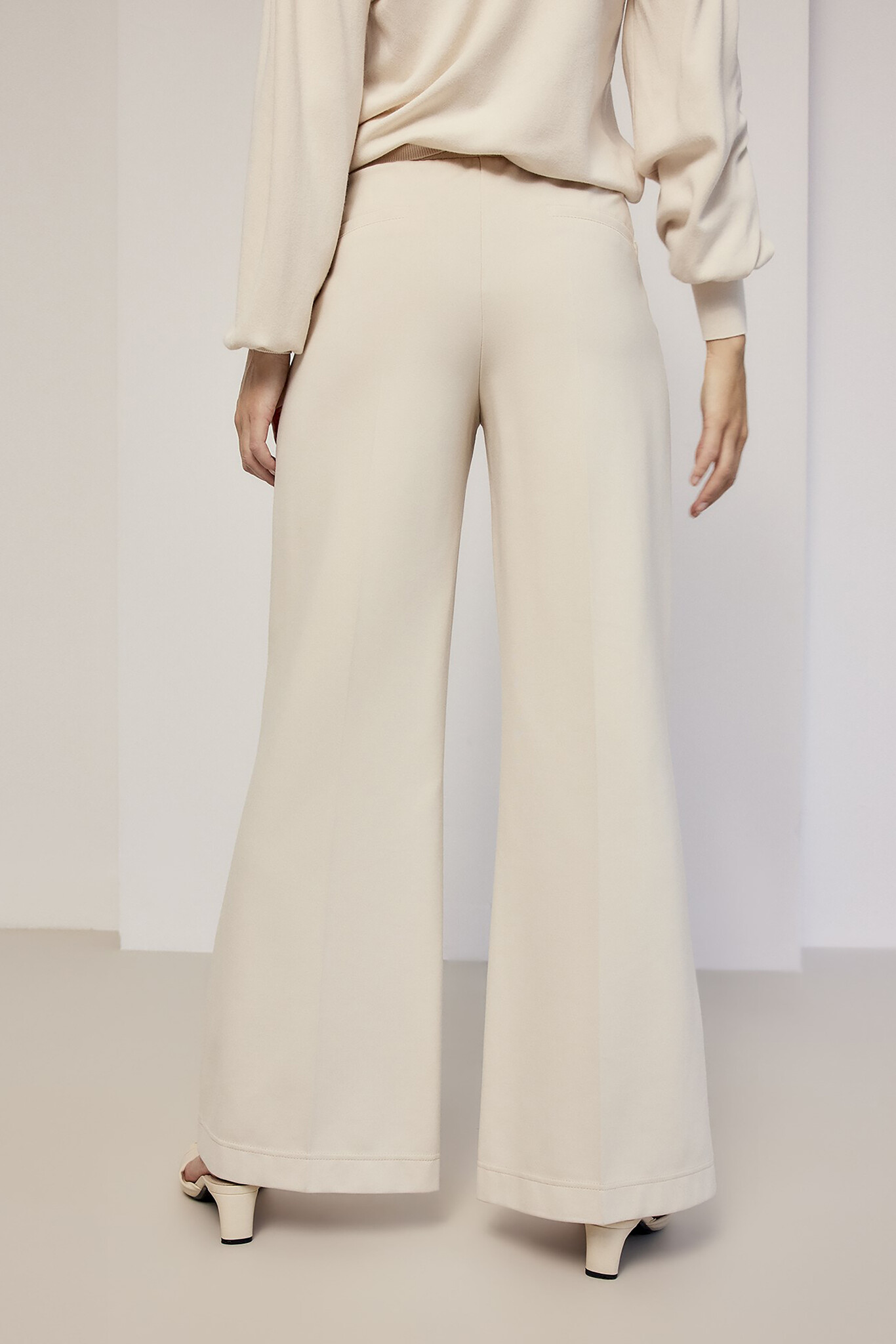 https://cdn.webshopapp.com/shops/223274/files/471280099/file.jpg