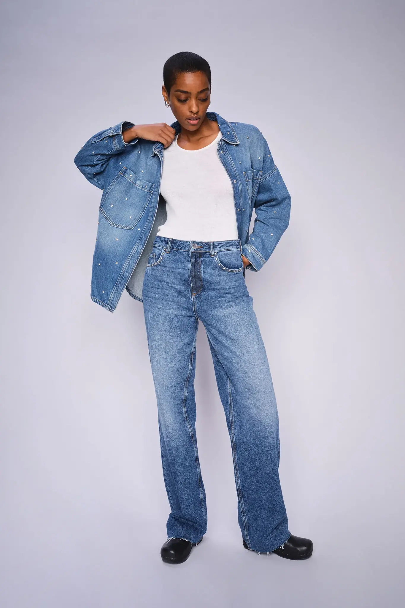 https://cdn.webshopapp.com/shops/223274/files/471435211/file.jpg