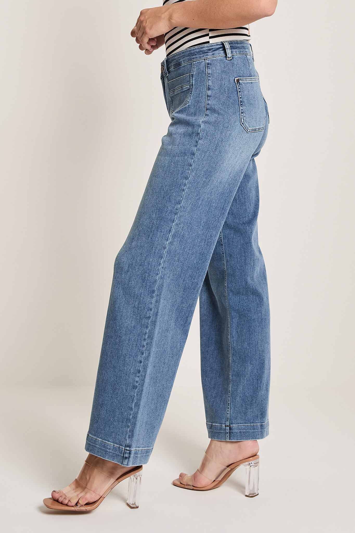 https://cdn.webshopapp.com/shops/223274/files/471881880/file.jpg