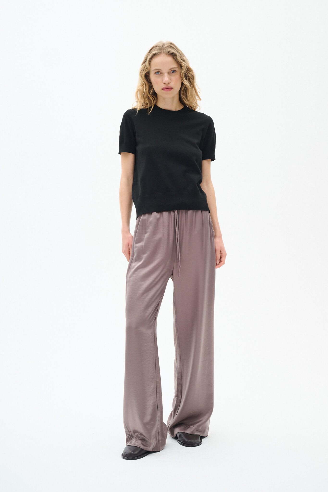 https://cdn.webshopapp.com/shops/223274/files/472151499/file.jpg