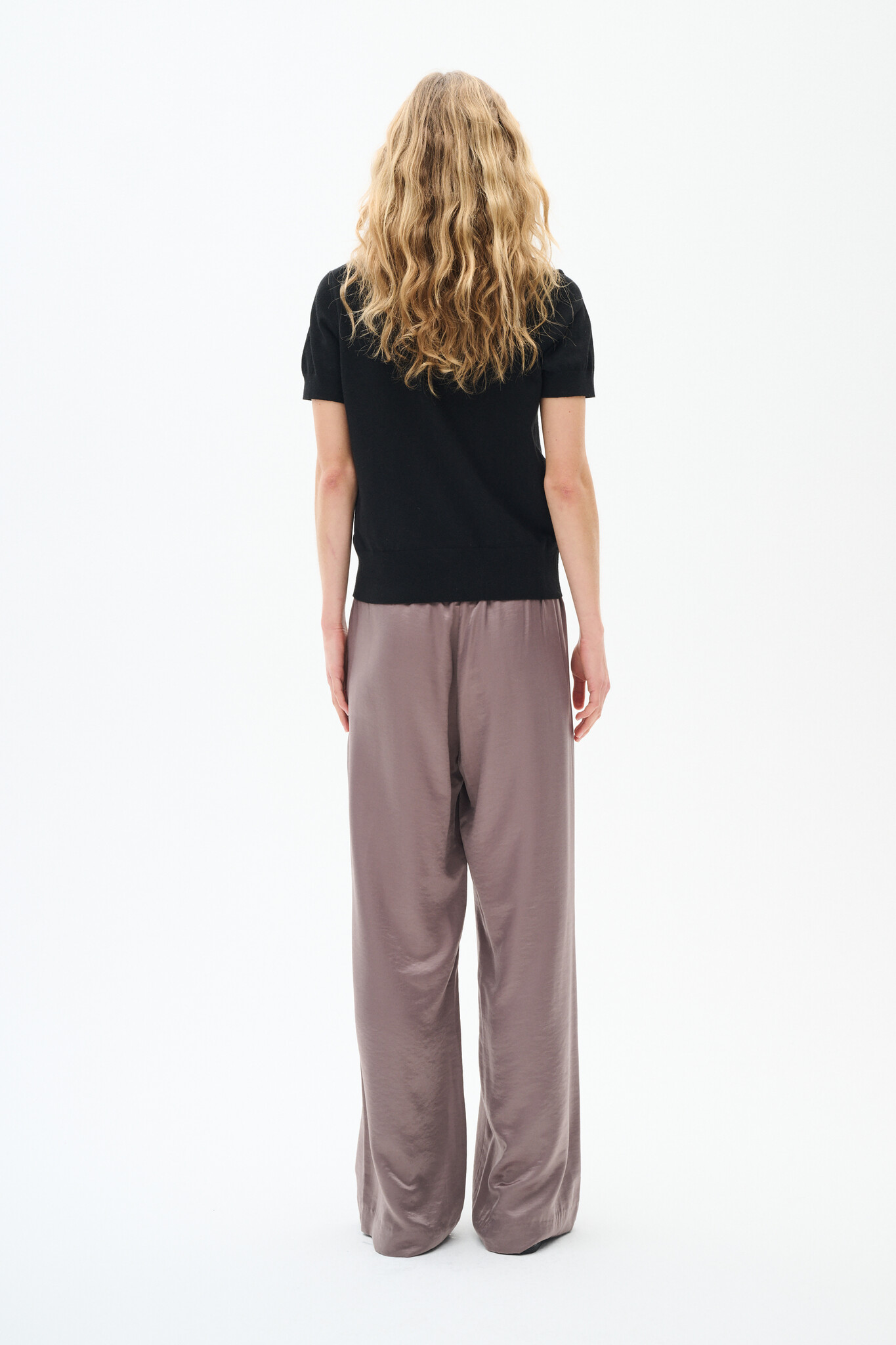 https://cdn.webshopapp.com/shops/223274/files/472151500/file.jpg