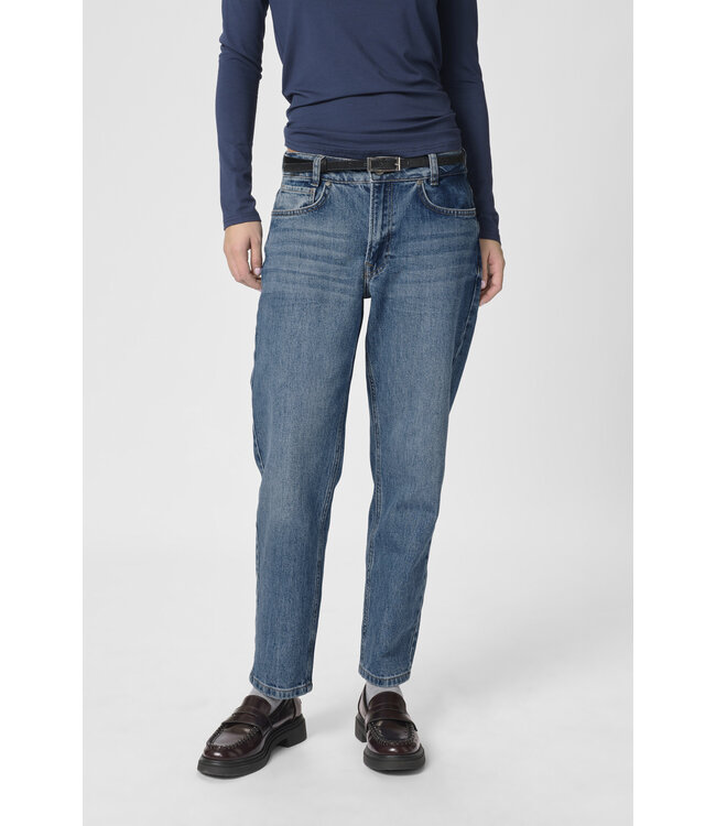 My Essential Wardrobe THE MOMMY HIGH TAPERED jeans