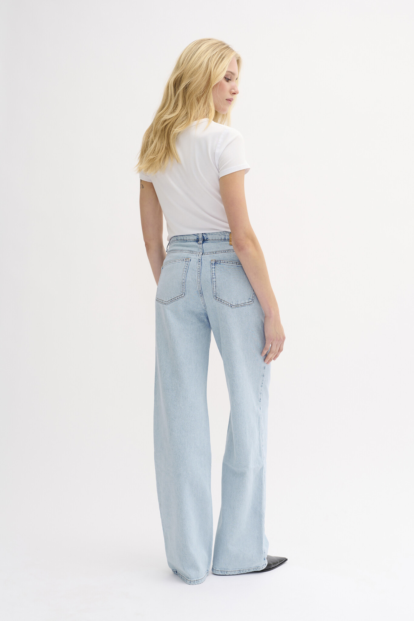 https://cdn.webshopapp.com/shops/223274/files/472251372/file.jpg