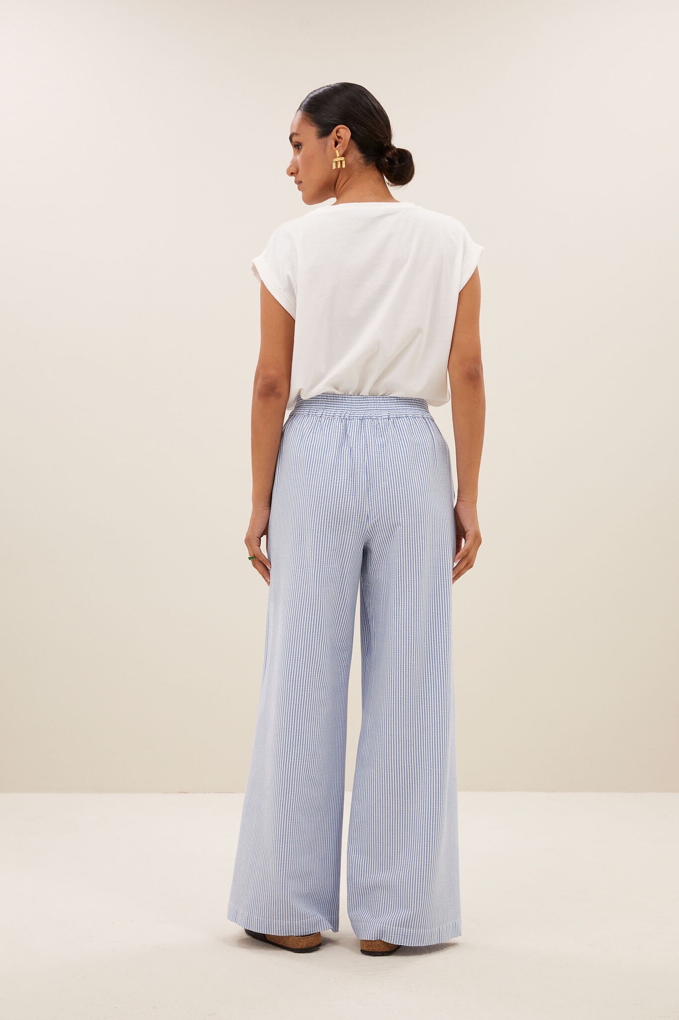 https://cdn.webshopapp.com/shops/223274/files/472615150/file.jpg