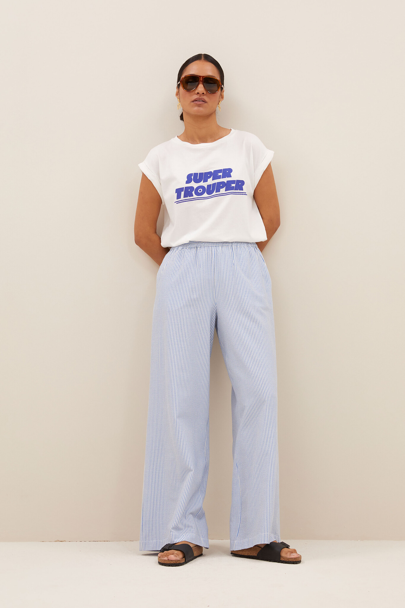 https://cdn.webshopapp.com/shops/223274/files/472615157/file.jpg