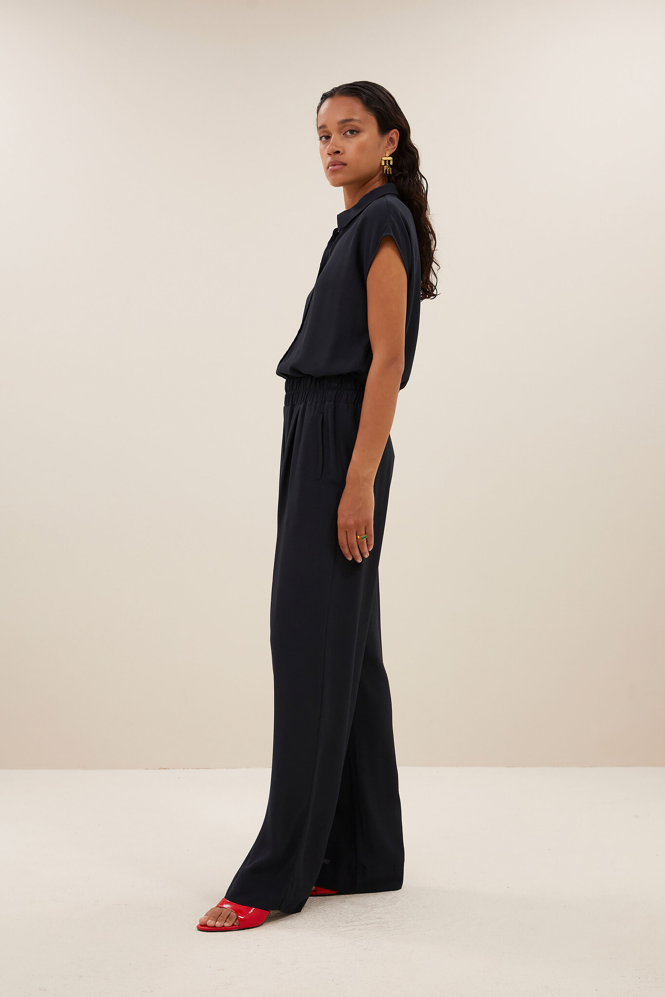 https://cdn.webshopapp.com/shops/223274/files/472619406/file.jpg