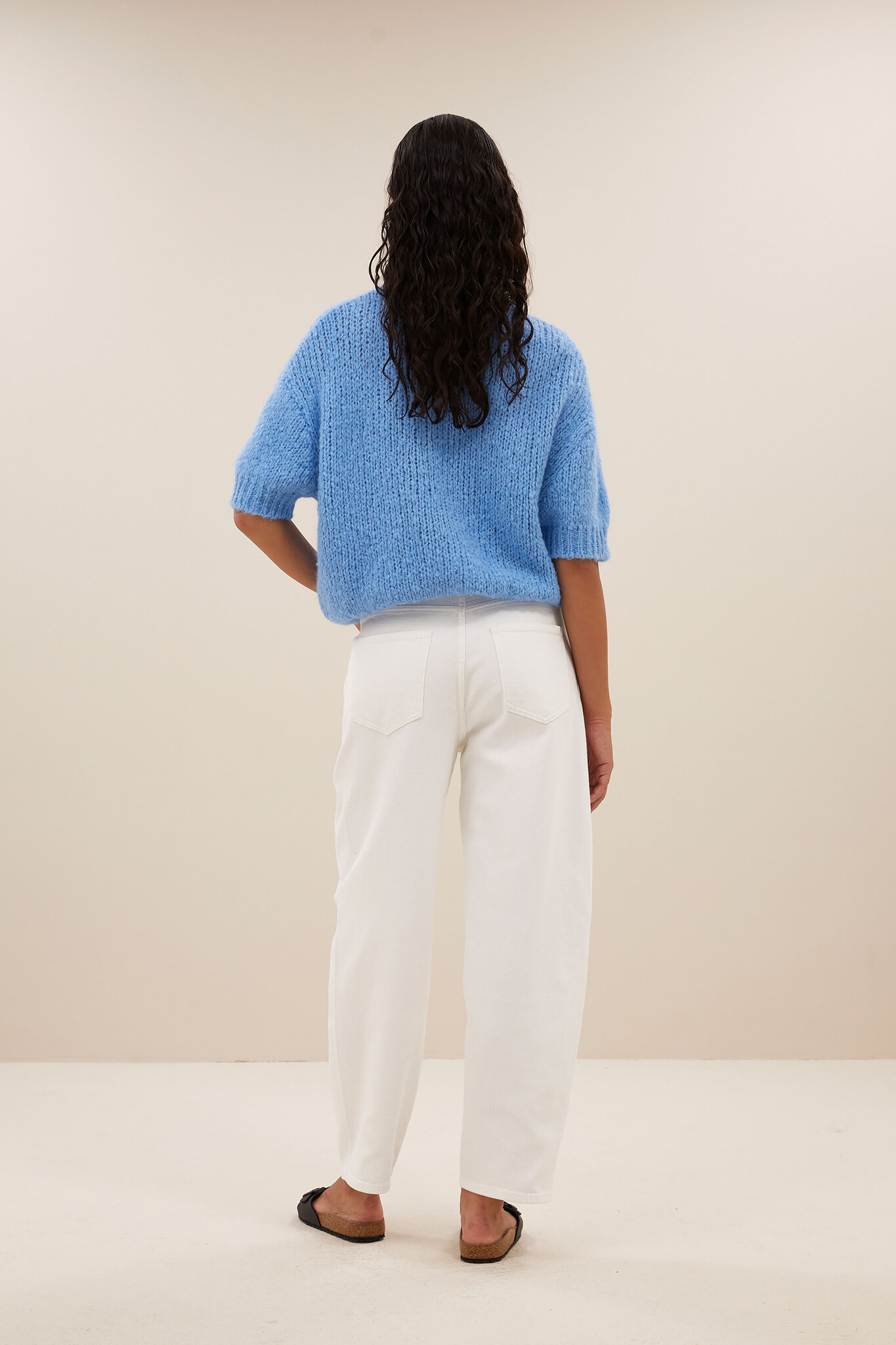 https://cdn.webshopapp.com/shops/223274/files/472623839/file.jpg
