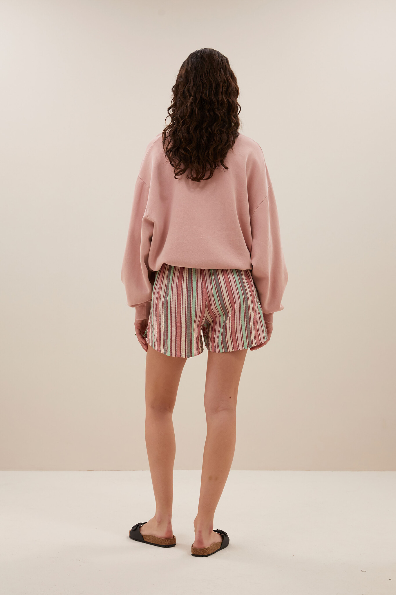 https://cdn.webshopapp.com/shops/223274/files/472624557/file.jpg