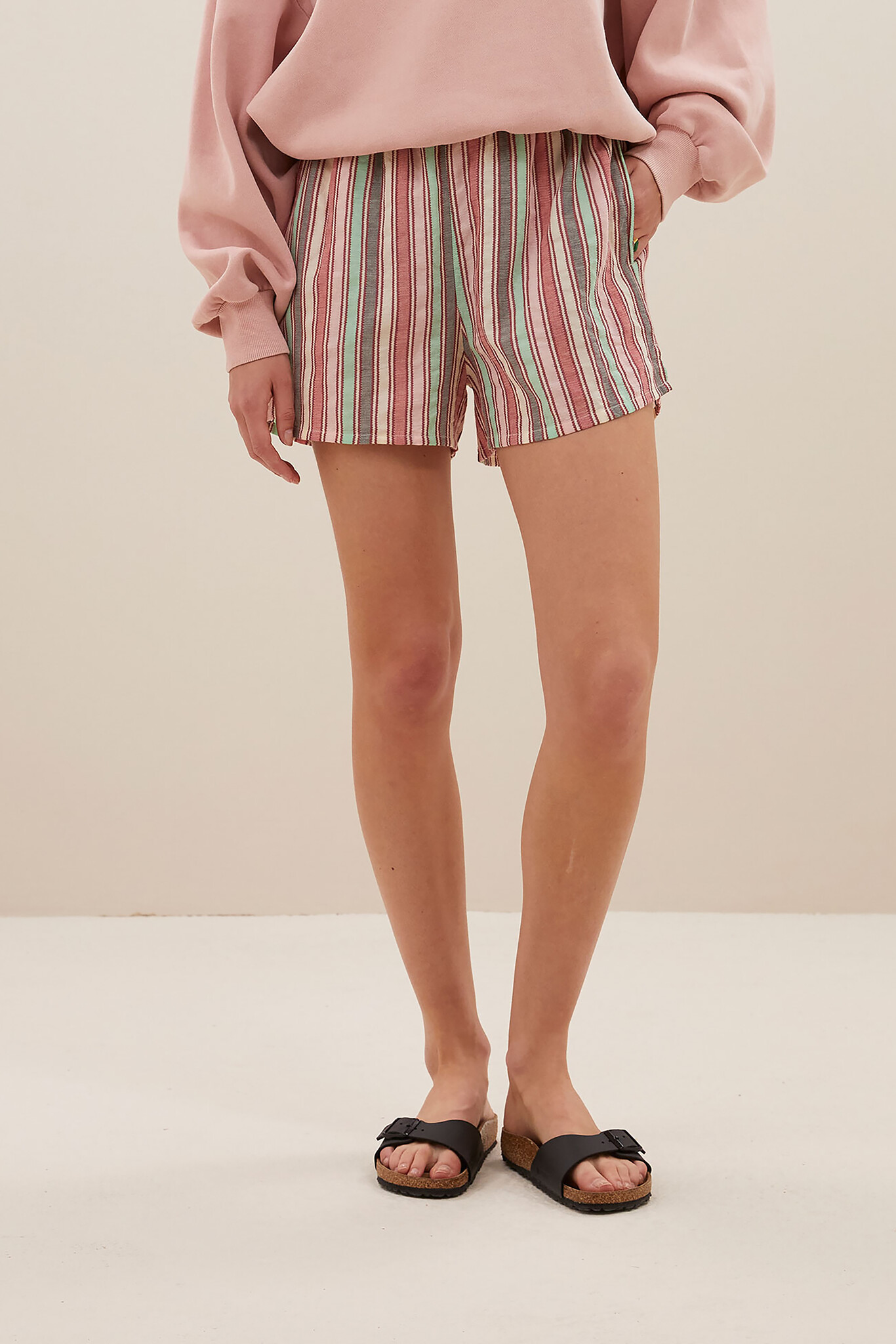 https://cdn.webshopapp.com/shops/223274/files/472624573/file.jpg