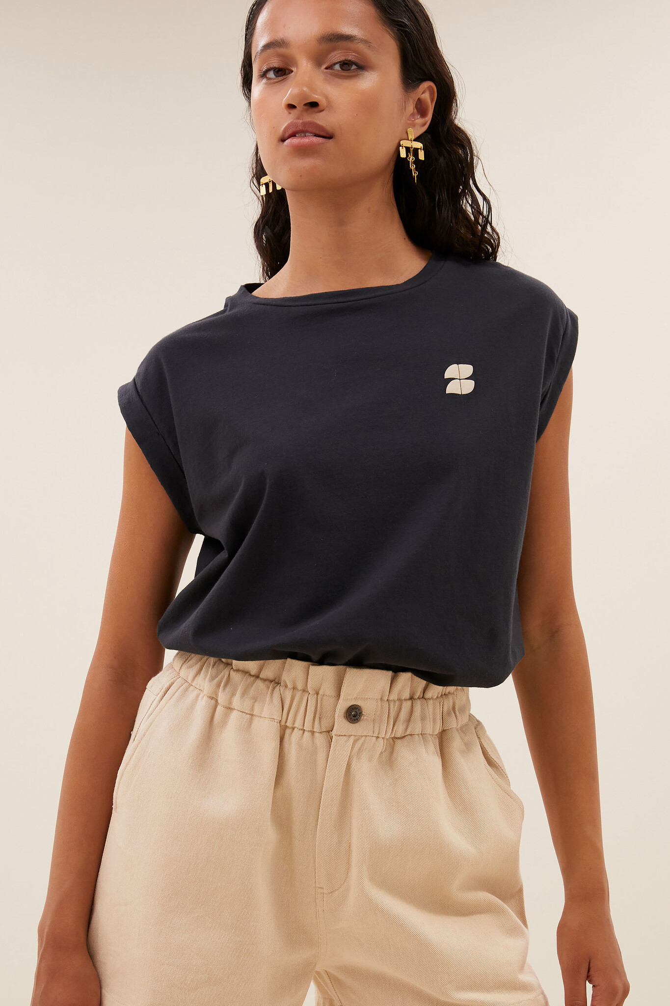https://cdn.webshopapp.com/shops/223274/files/472666892/file.jpg