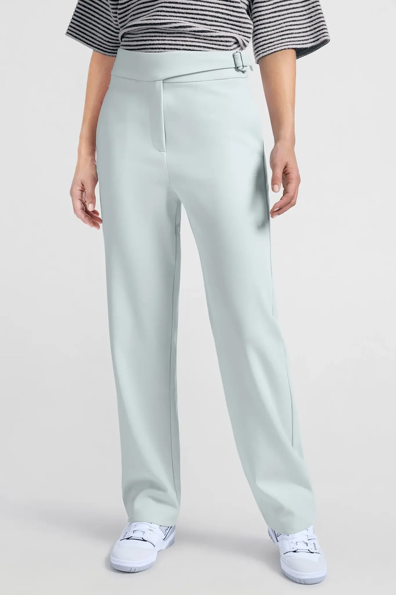 https://cdn.webshopapp.com/shops/223274/files/472793520/file.jpg